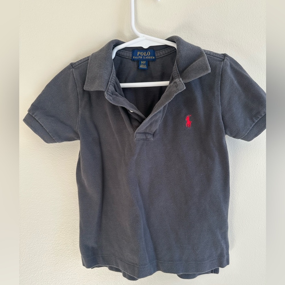 Gray Childs Polo shirt, size 3T